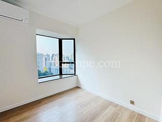 Mid Levels Central - Hillsborough Court 06