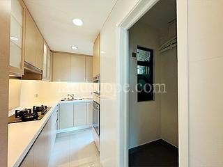 Mid Levels Central - Hillsborough Court 09
