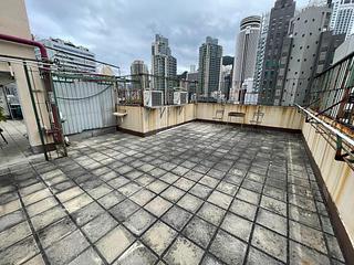 Wan Chai - Hay Wah Building 06