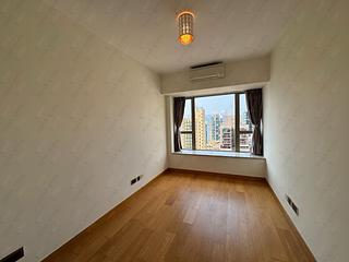 Sai Ying Pun - The Nova 08