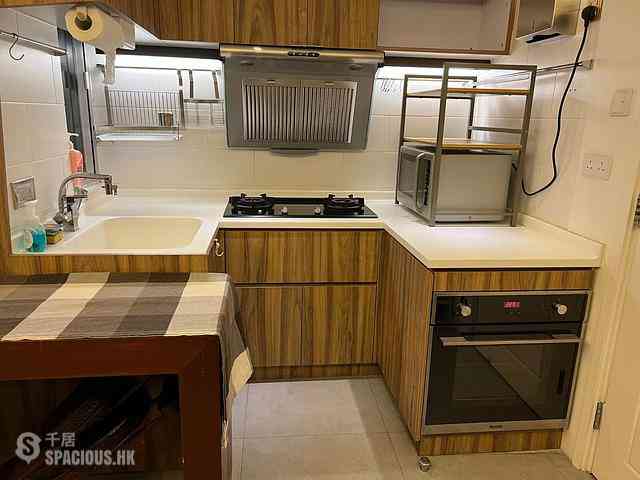 North Point - Fung Cheong Building 04