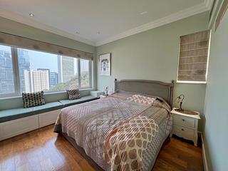Mid Levels Central - South Garden Mansion 07