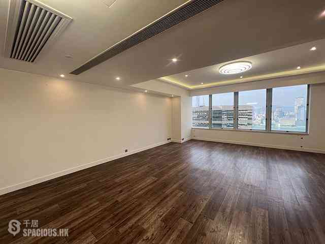 Wan Chai - Convention Plaza Apartments 01