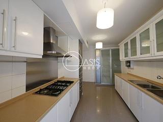 Mid Levels Central - Estoril Court 03