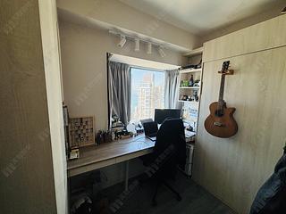 Kennedy Town - University Heights 03