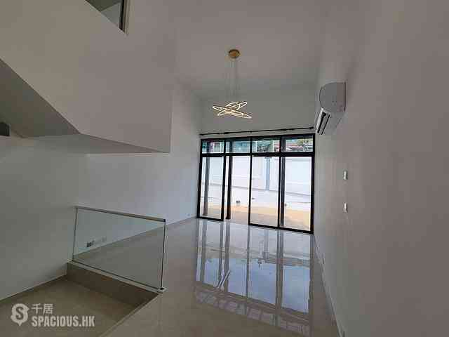 Clear Water Bay - Billows Villa 09