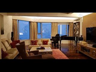 The Peak - La Hacienda 02