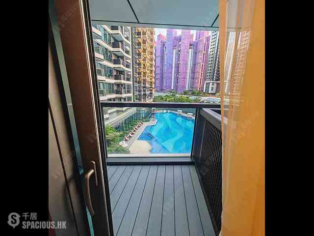 Kai Tak - One Victoria Tower 2B 08
