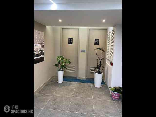 Kwai Chung - Roxy Industrial Centre 01