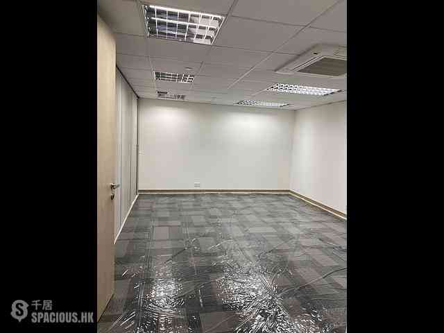 Kwai Chung - Roxy Industrial Centre 05