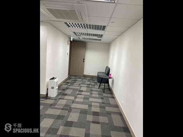 Kwai Chung - Roxy Industrial Centre 05