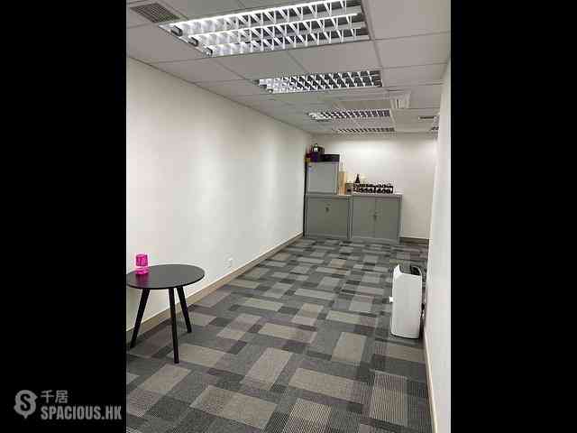 Kwai Chung - Roxy Industrial Centre 06