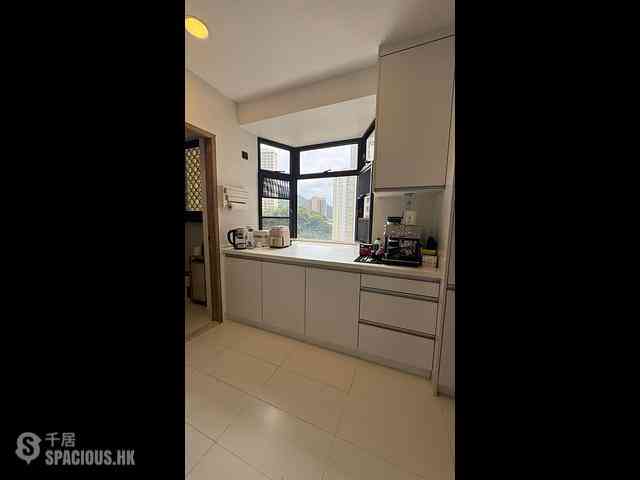 Tai Hang - Elm Tree Towers Block A 03