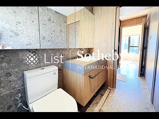 Sai Ying Pun - 111, High Street 07