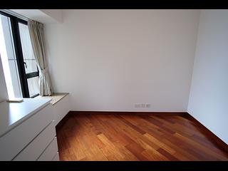 West Kowloon - The Arch Sun Tower (Block 1A) 04