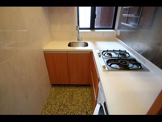 West Kowloon - The Arch Sun Tower (Block 1A) 10