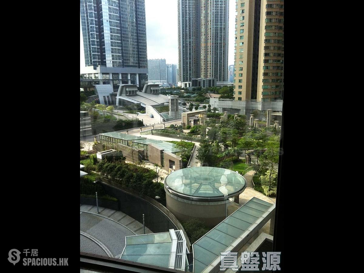West Kowloon - The Arch Sky Tower (Block 1) 01