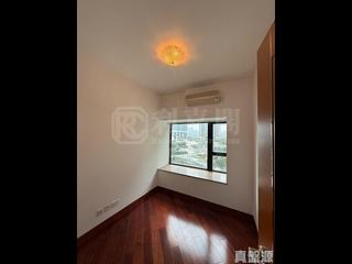 West Kowloon - The Arch Sky Tower (Block 1) 18