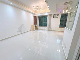 Sheung Wan - Queen's Terrace 02