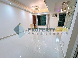 Sheung Wan - Queen's Terrace 02
