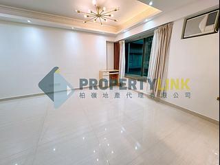 Sheung Wan - Queen's Terrace 03