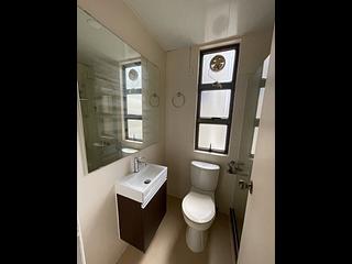 Mid Levels Central - Good View Court 05