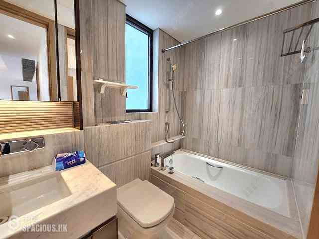 Tung Chung - The Visionary Tower 8 07