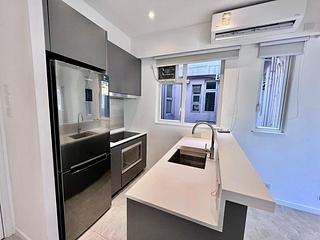 Causeway Bay - Malahon Apartments 07