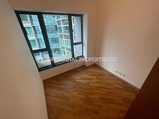 Mid Levels West - 80 Robinson Road 04
