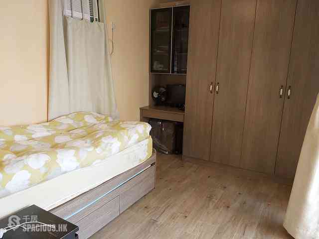 Pok Fu Lam - Chi Fu Fa Yuen Phase 2 Fu Wah Yuen (Block H10) 04