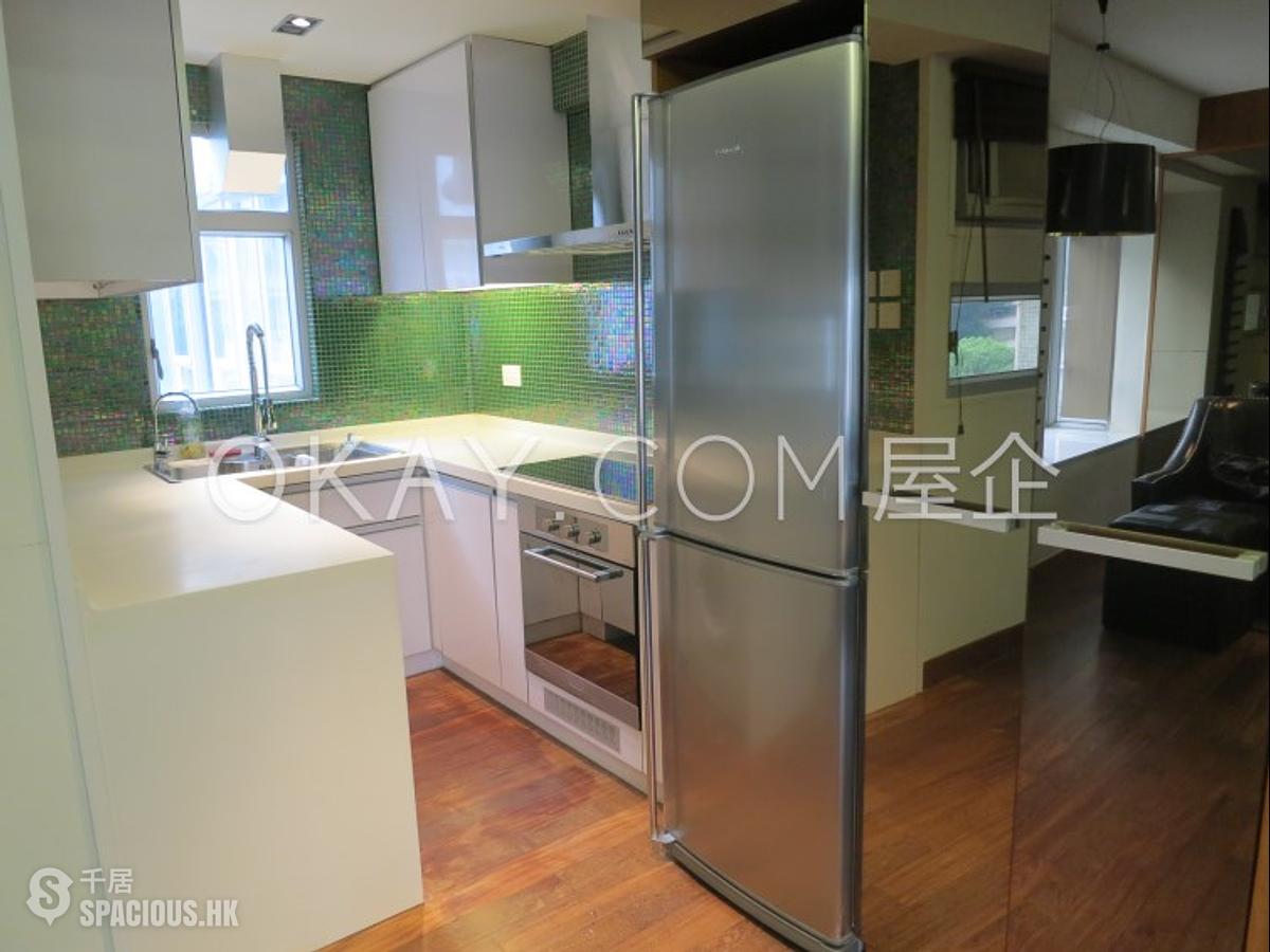 Mid Levels West - Bonham Court 01