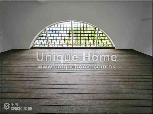 Chung Hom Kok - Horizon Ridge 02