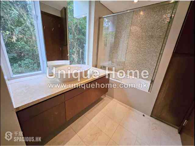Chung Hom Kok - Horizon Ridge 11