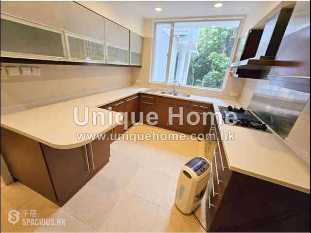 Chung Hom Kok - Horizon Ridge 12