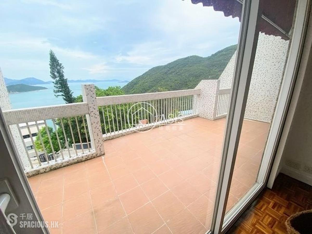 Chung Hom Kok - 30-36, Horizon Drive 01