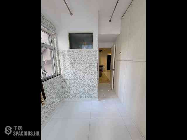 Wan Chai - Sai Kou Building 11