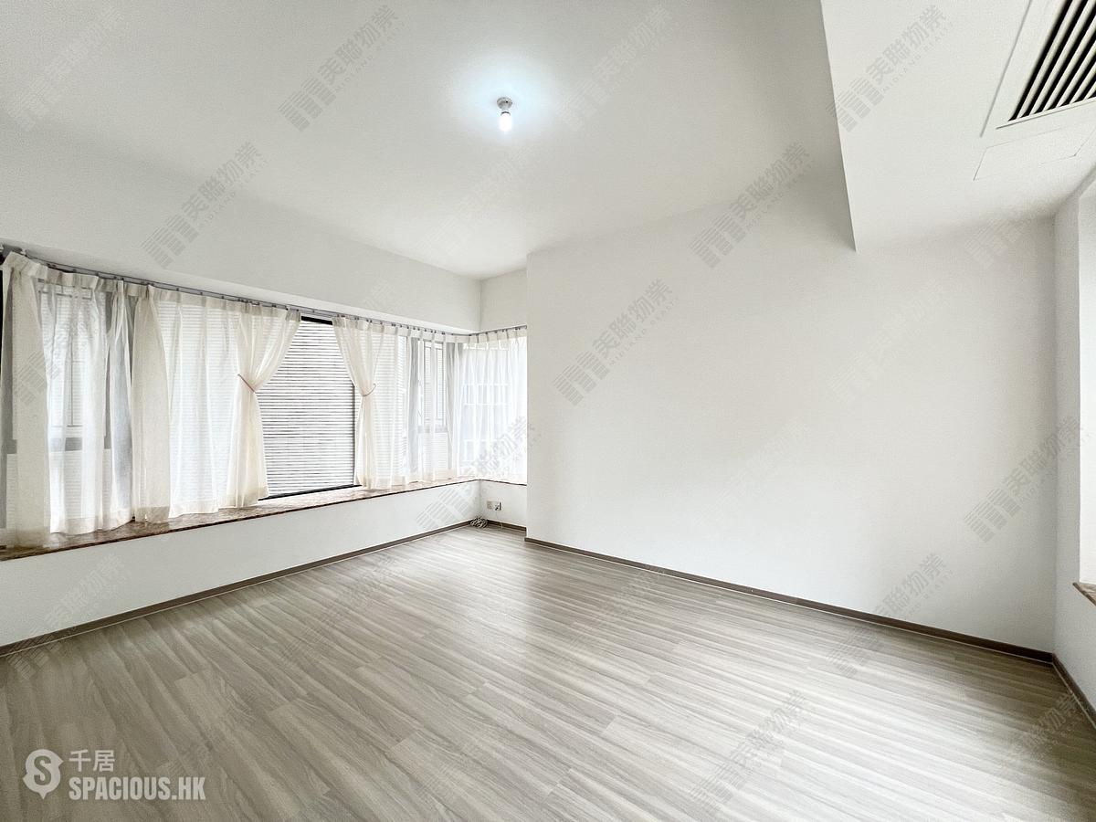 Mid Levels Central - Tavistock II 01