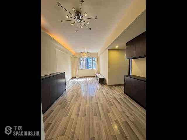 Fortress Hill - Wah Hoi Mansion Block A 01