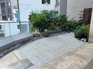 Mid Levels Central - 11, Macdonnell Road 02