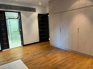 Mid Levels Central - 11, Macdonnell Road 10