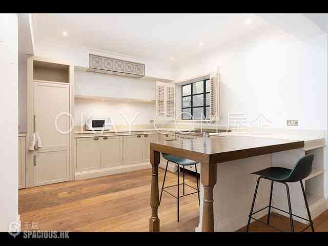 Happy Valley - 9, Broom Road 11