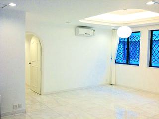 Mid Levels Central - 6B-6E, Bowen Road 02