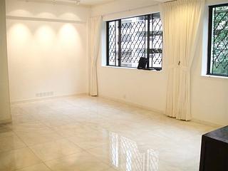 Mid Levels Central - 6B-6E, Bowen Road 08