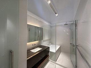 The Peak - Strawberry Hill 10