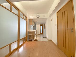 Mid Levels West - Wing Wa Mansion 04