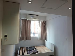 Wan Chai - Cheong Ip Building 09