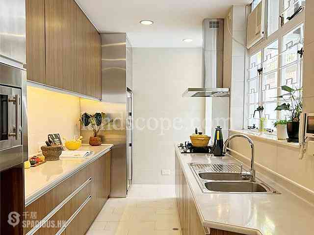 Ho Man Tin - 7-9, Kadoorie Avenue 01