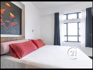 Discovery Bay - Discovery Bay Phase 5 Greenvale Village Greenburg Court (Block 2) 2 06