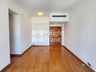 Mid Levels Central - Fairlane Tower 03