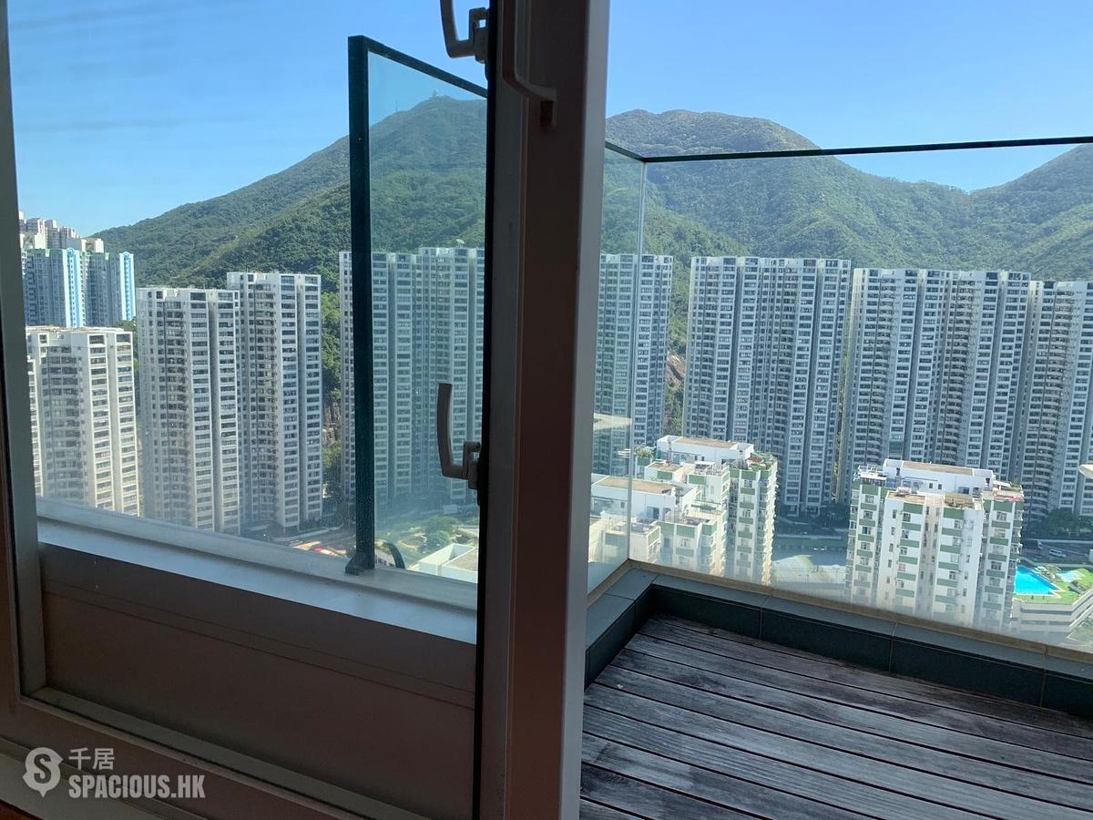 Quarry Bay - The Orchards 01